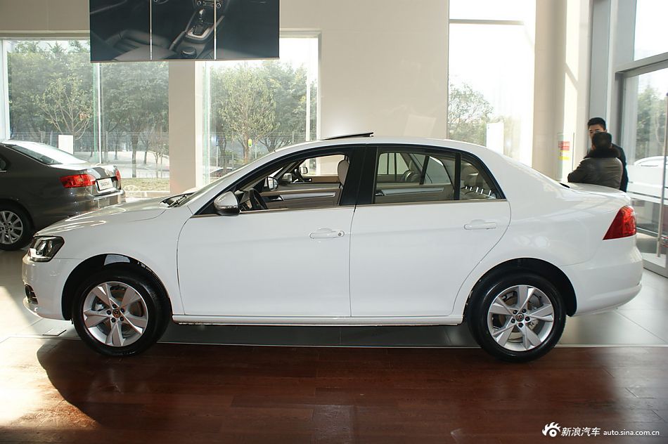 法国不允许男司机穿短裤上班 司机改穿裙子抗议(图)|JDB电子(图4) JDB电子游戏官网