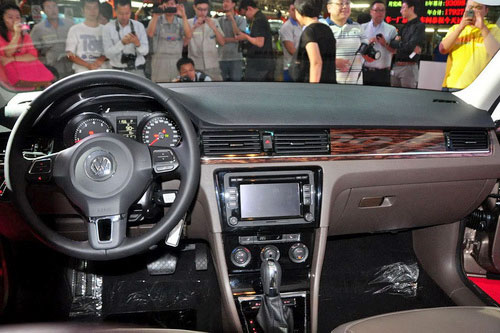 【JDB电子游戏官网】传递保护地球观念：独木舟无导航环球一周耗时3年(图)