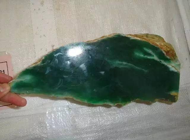 “JDB电子试玩网页版”原创 爆冷!5.6亿欧豪门不敌保级队,德甲争冠白热化,拜仁逆袭有望(图1) JDB电子试玩网页版