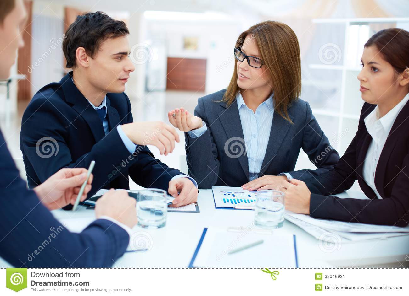 德甲焦点战前瞻:多特来势汹汹 拜仁力争三分【JDB电子】(图4) JDB电子试玩网页版